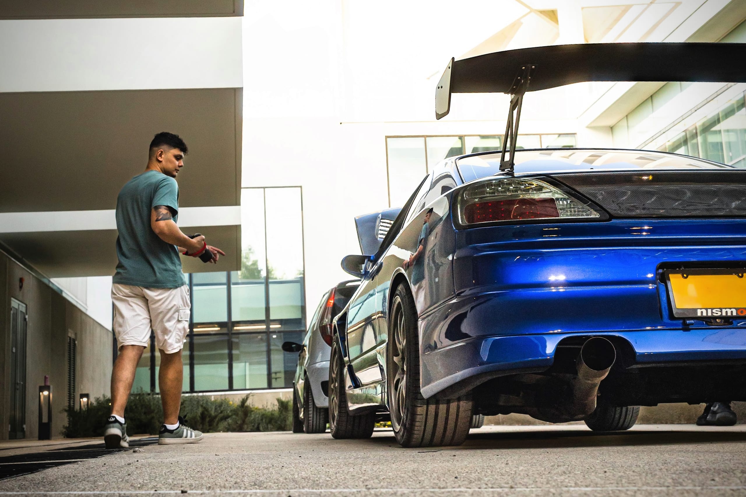 Behind the scenes: Alex Patsalides photographing cars on location